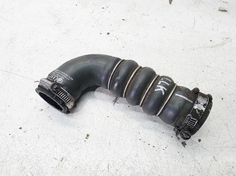 RURA PRZEWÓD INTERCOOLERA AUDI A4 B7 2.7 3.0 TDI 8E0145738D