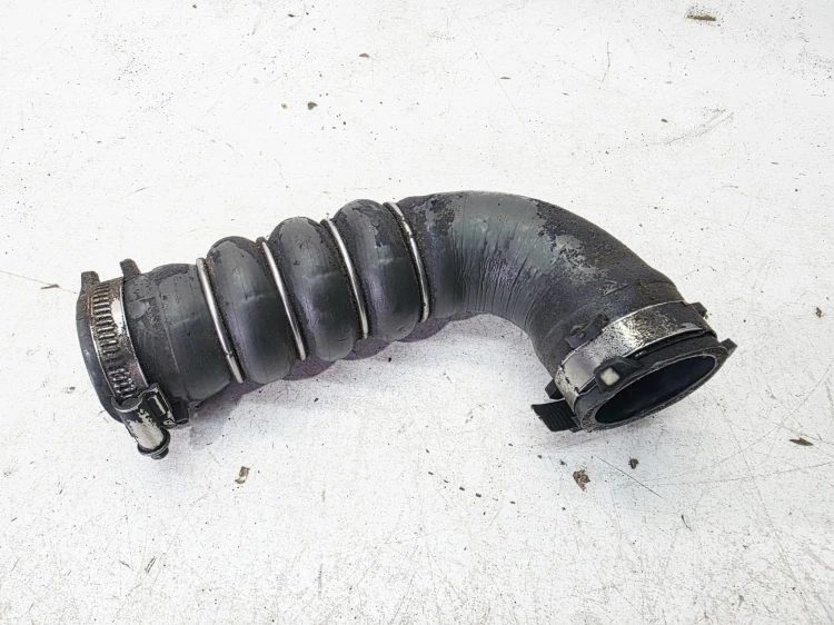 RURA PRZEWÓD INTERCOOLERA AUDI A4 B7 2.7 3.0 TDI 8E0145738D