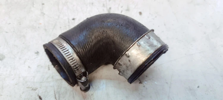 RURA WĄŻ PRZEWÓD INTERCOOLERA AUDI A4 B7 2.0 TDI BPW 3B0145838A
