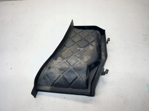 POKRYWKA ZAŚLEPKA FILTRA KABINOWEGO AUDI A4 B7 8E1819979A