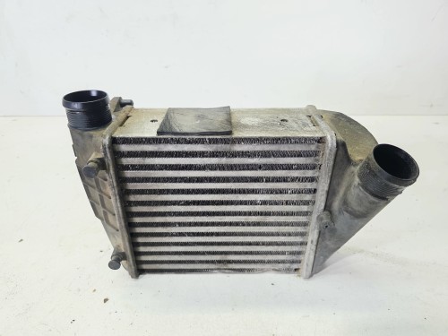 CHŁODNICA POWIETRZA INTERCOOLER AUDI A4 B7 2.7 3.0 TDI 8E0145806L