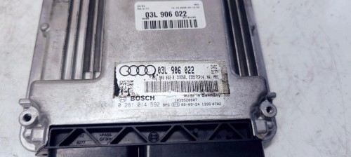 KOMPUTER STEROWNIK SILNIKA AUDI A4 A5 03L906022