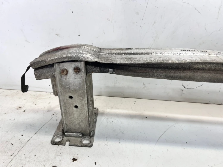 BELKA PRZÓD AUDI A4 B8 A5 8K0807113B 8K0807134A 8K0807133A