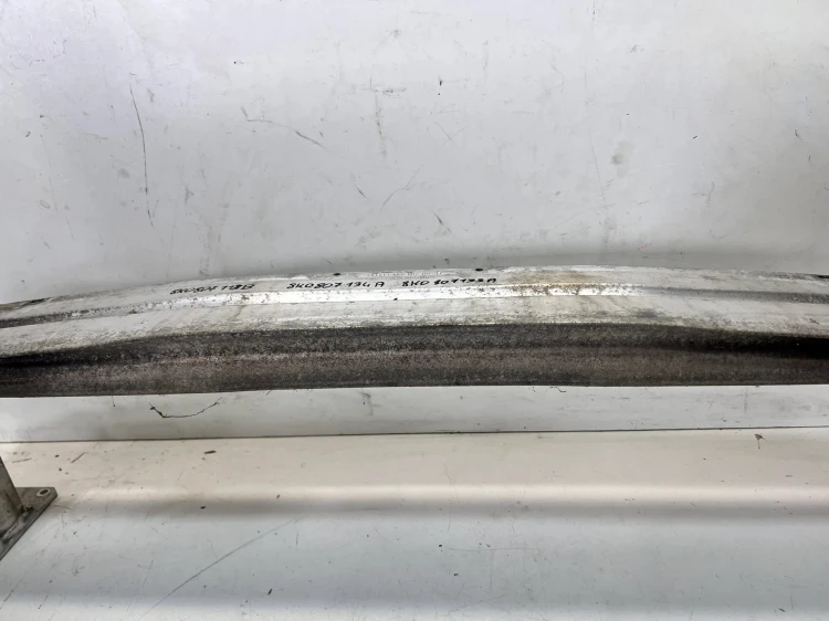 BELKA PRZÓD AUDI A4 B8 A5 8K0807113B 8K0807134A 8K0807133A