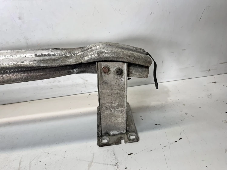 BELKA PRZÓD AUDI A4 B8 A5 8K0807113B 8K0807134A 8K0807133A
