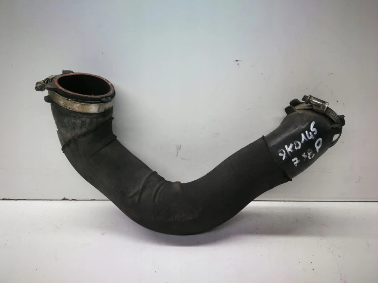 RURA WĄŻ INTERCOOLERA AUDI A4 B8 A5 8K0145738P