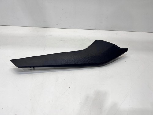 OSŁONA ZAŚLEPKA TUNELU PRAWA AUDI Q5 FY 80A 80B863306B