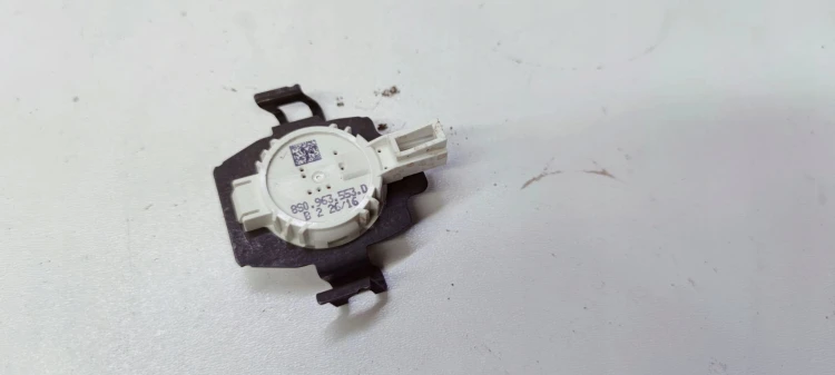 CZUJNIK FOTELA WAGI AUDI A4 A5 A6 8S0963553D