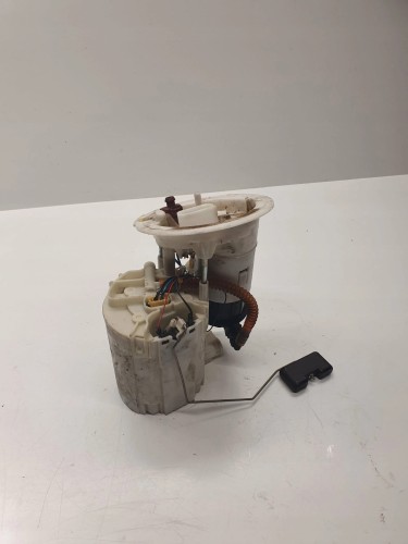 POMPA PALIWA AUDI A4 B8 A5 BENZYNA 8K0919051P