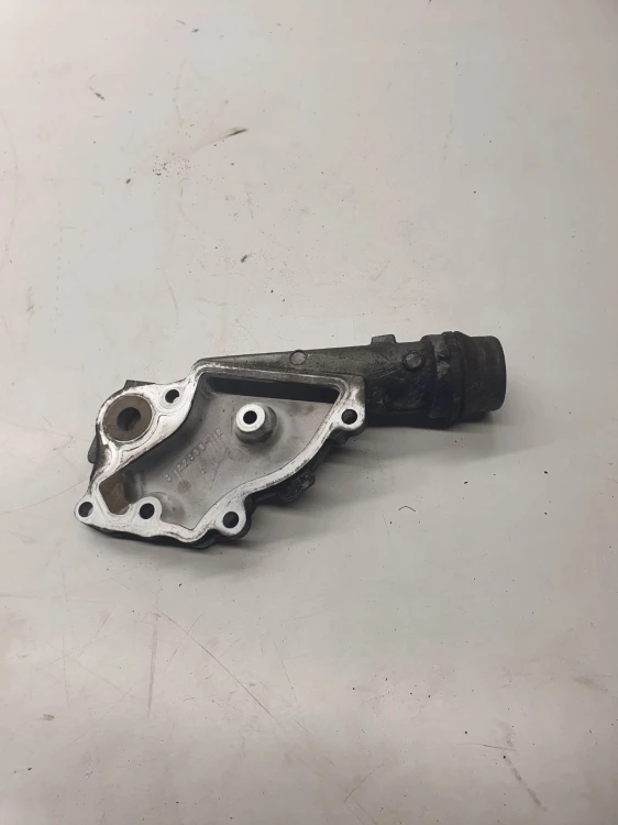 KRÓCIEC WODY AUDI A4 A5 A6 3,2 AUK 06E121161R