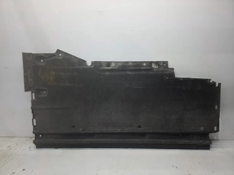 OSŁONA PŁYTA PODWOZIA LEWA AUDI A5 8T SPORTBACK 8T8825207B 1/26