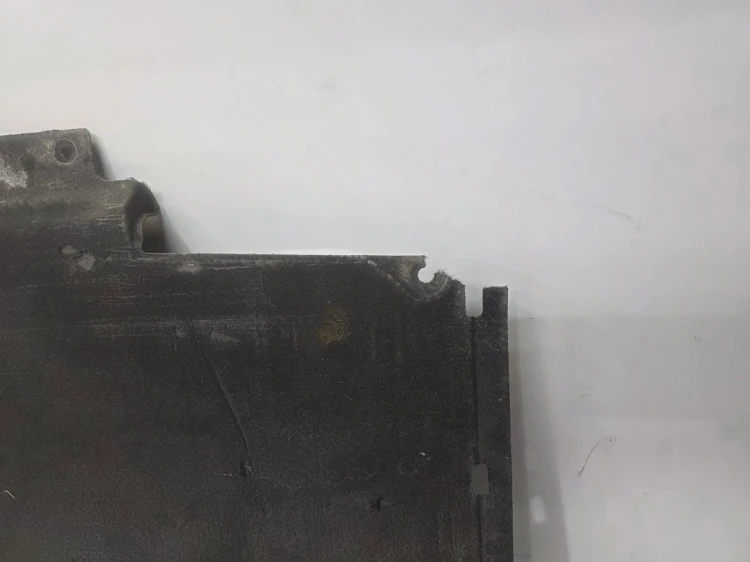 OSŁONA PŁYTA PODWOZIA LEWA AUDI A5 8T SPORTBACK 8T8825207B 1/26