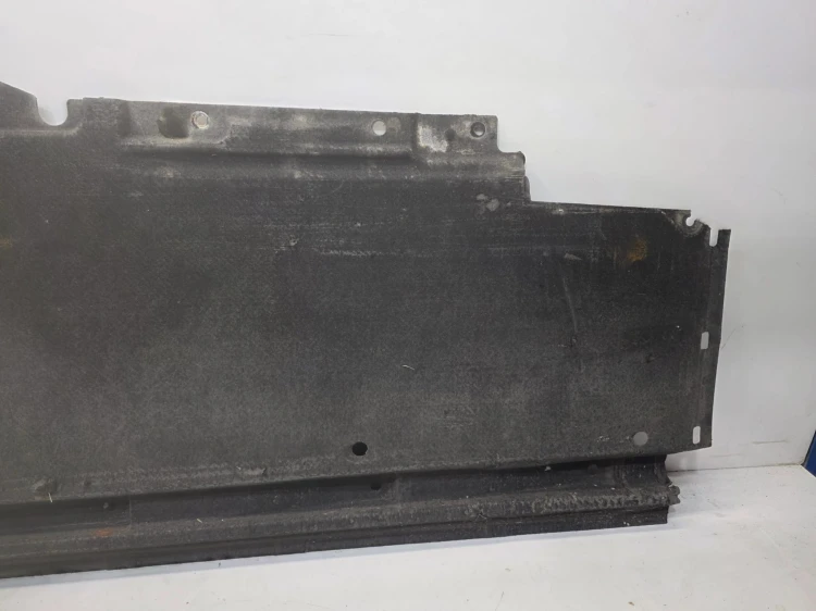 OSŁONA PŁYTA PODWOZIA LEWA AUDI A5 8T SPORTBACK 8T8825207B 1/26