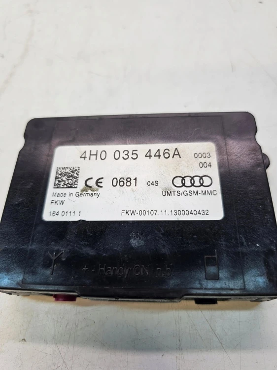 WZMACNIACZ ANTENOWY AUDI A6 A7 A8 Q3 A3 4H0035446A
