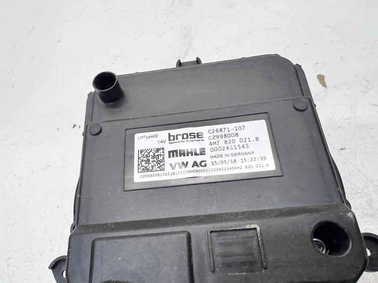 WENTYLATOR DMUCHAWA NAGRZEWNICY AUDI A4 B9 A5 4M2820021B