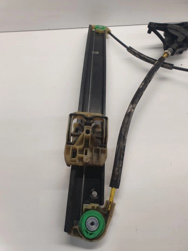 MECHANIZM SZYBY PRAWY PRZÓD AUDI A6 C7 4G0837462