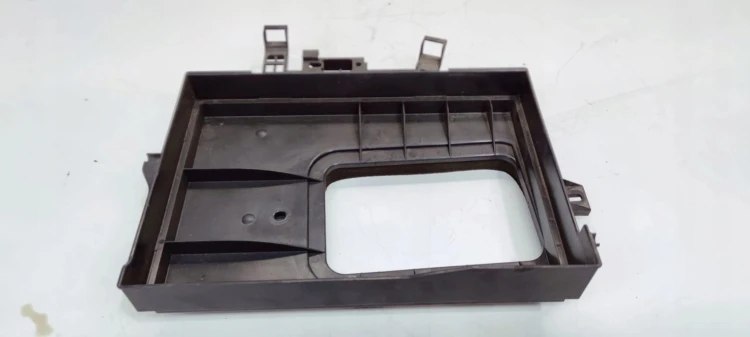 OBUDOWA FILTRA KABINOWEGO AUDI A4 B6 B7 8E1819641A