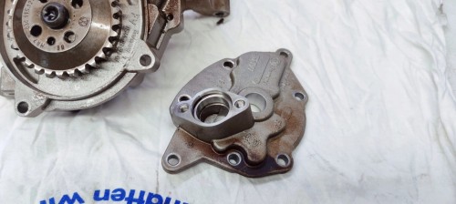 POMPA OLEJU AUDI VW SEAT 1.4 TFSI CAX 03C105Q