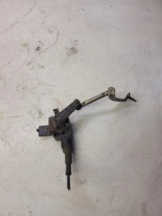 CZUJNIK POZIOMOWANIA ŚWIATEŁ AUDI A3 VW 1K0941274B