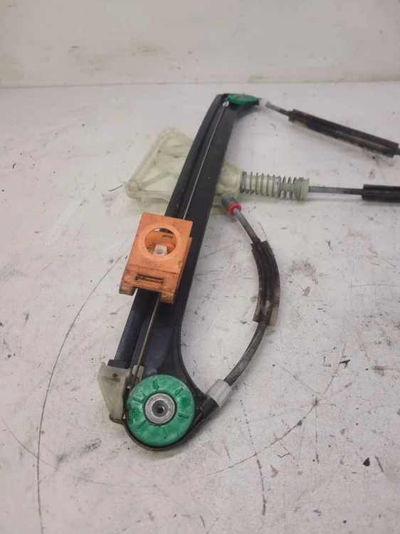 MECHANIZM SZYBY LEWY PRZÓD AUDI A3 3D 8P3837461A
