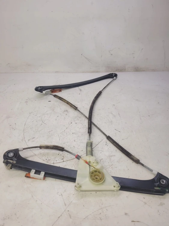MECHANIZM SZYBY LEWY PRZÓD AUDI A3 3D 8P3837461A