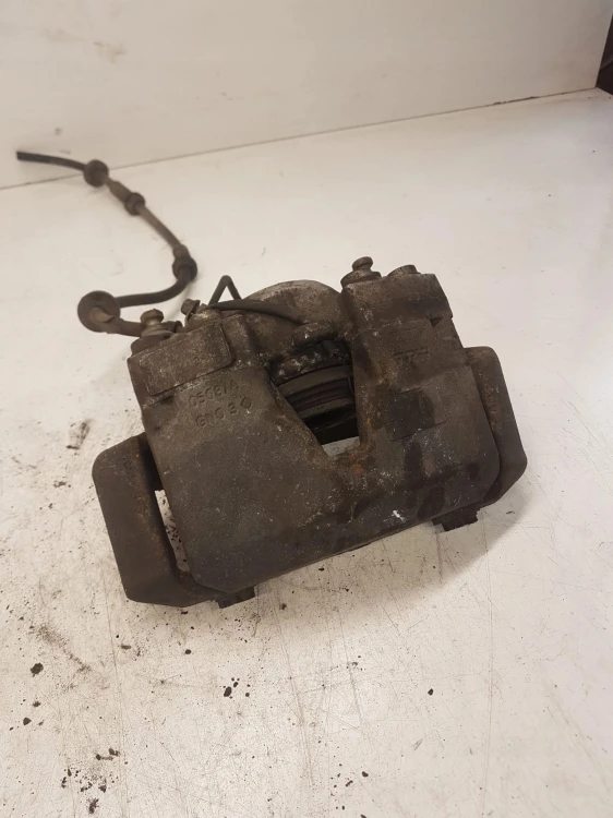 ZACISK HAMULCOWY LEWY PRZÓD AUDI A6 C7 A7 4G0105AK