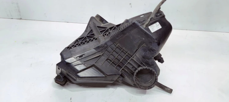 OBUDOWA FILTRA POWIETRZA AUDI A4 B8 A5 8T LIFT 8K0133835BM 8K0133837BF