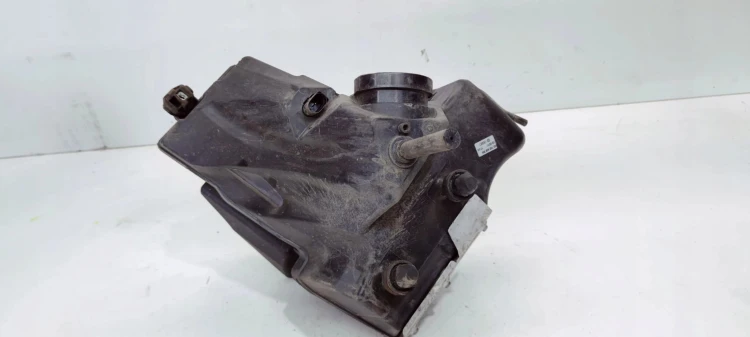OBUDOWA FILTRA POWIETRZA AUDI A4 B8 A5 8T LIFT 8K0133835BM 8K0133837BF