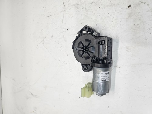 SILNICZEK SILNIK SZYBERDACHU AUDI VW SEAT SKODA 3G9877795F