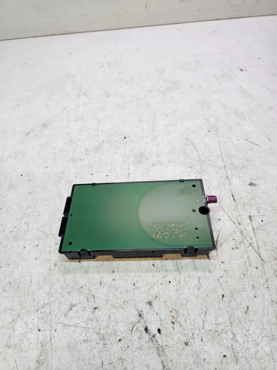 WZMACNIACZ ANTENOWY AUDI A6 C7 A7 4G0035502