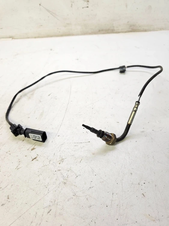 CZUJNIK TEMPERATURY SPALIN AUDI A6 C8 05L906088BF