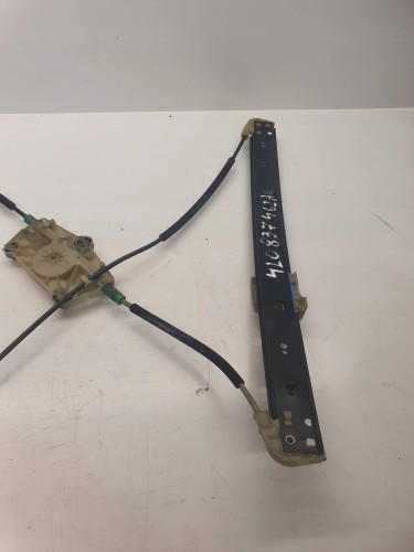 MECHANIZM SZYBY PRAWY PRZÓD AUDI Q7 4L 4L0837462A