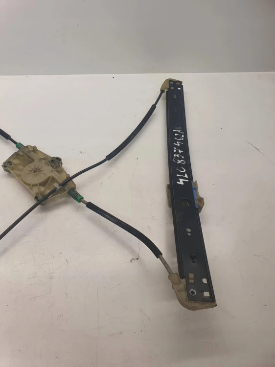 MECHANIZM SZYBY PRAWY PRZÓD AUDI Q7 4L 4L0837462A