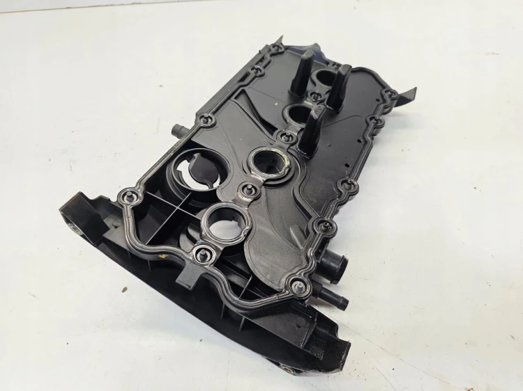 POKRYWA ZAWORÓW AUDI A4 B7 A6 C6 2.0 TFSI 06D103469L