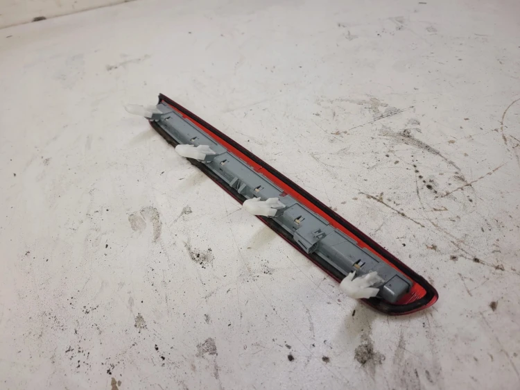 ŚWIATŁO STOP STOPU AUDI A3 8P LIFT 5-D 8P4945097C