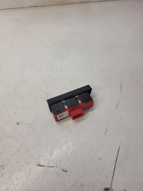 PRZEŁĄCZNIK ESP GRZANIA AUDI A1 8X 8X0959673