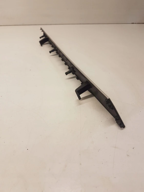LISTWA DEKOR DRZWI PRAWY TYŁ AUDI A4 B8 8K0867420
