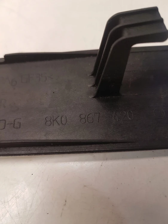 LISTWA DEKOR DRZWI PRAWY TYŁ AUDI A4 B8 8K0867420
