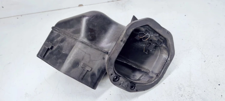 OBUDOWA FILTRA POWIETRZA WLOT AUDI Q7 7L0819049A
