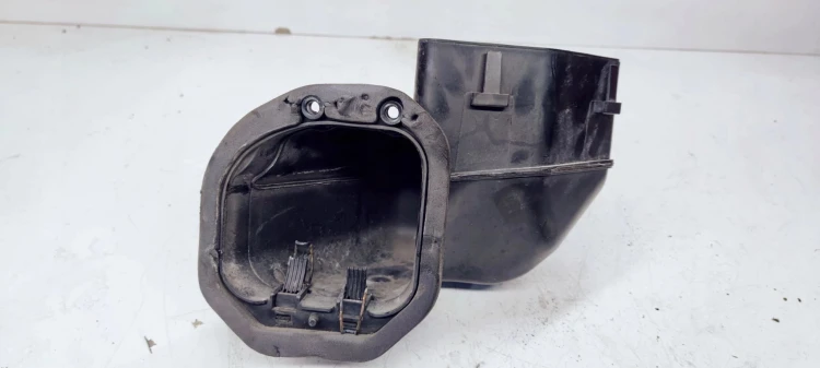 OBUDOWA FILTRA POWIETRZA WLOT AUDI Q7 7L0819049A