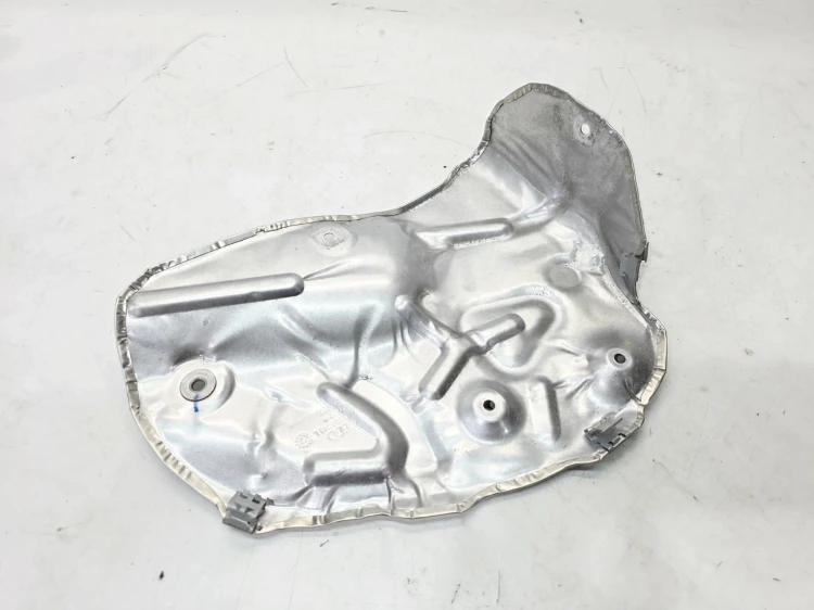 OSŁONA TERMICZNA SILNIKA AUDI A4 B9 A5 2.0 TFSI 06L253243L