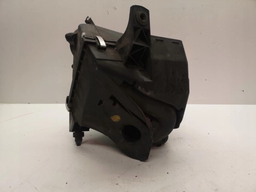 OBUDOWA FILTRA POWIETRZA AUDI A6 C5 4B0133835AE