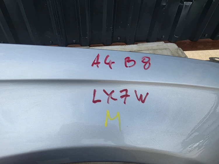 BŁOTNIK PRAWY PRZÓD AUDI A4 B8 LIFT LX7W 2012-2016 !!!!
