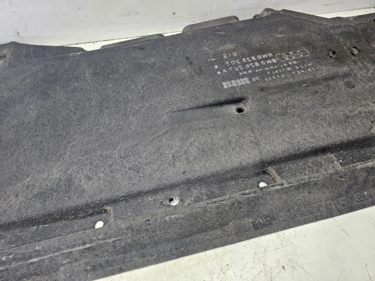 OSŁONA PODWOZIA LEWA AUDI A4 B9 A5 8W 8W0825207 1/26