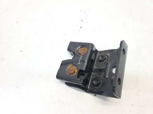 ZAMEK OPARCIA FOTELA LEWY TYŁ AUDI A5 8F CABRIO 8F0885297