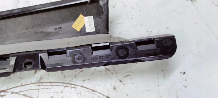 NAKŁADKA OSŁONA SŁUPKA L T AUDI Q7 4M 4M0839901