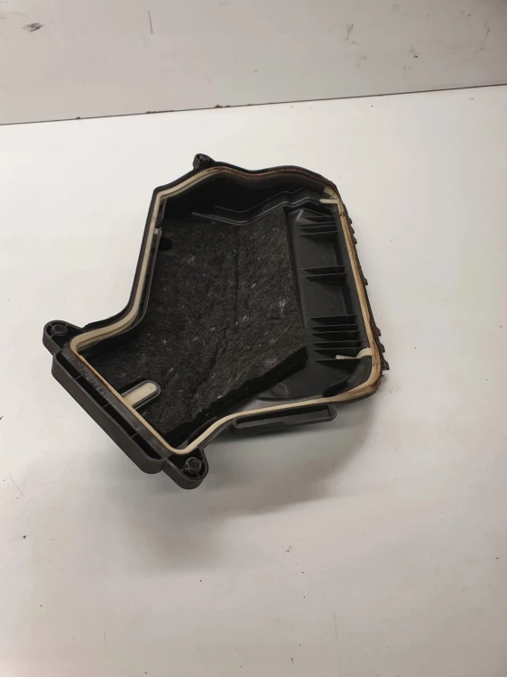OSŁONA OBUDOWA STEROWNIKA AUDI A4 B8 A5 8K1907613B