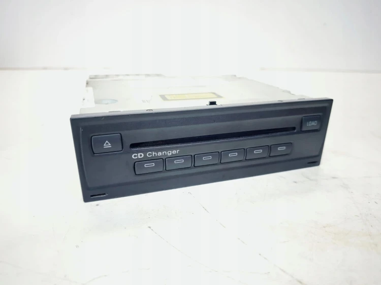 ZMIENIARKA CD AUDI A4 A6 A5 A8 4E0035111A 4E0910111D