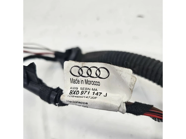 WIĄZKA KLAPY BAGAŻNIKA AUDI A1 8X 8X0971147J