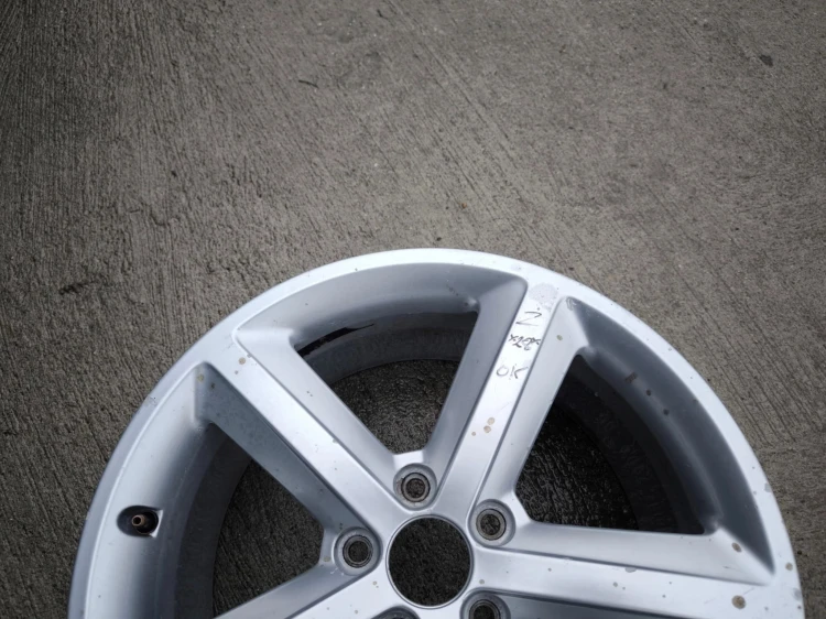 FELGA ALUMINIOWA AUDI VW SEAT SKODA 8.0J R18 ET47 8K0601025CK Z*28* OK
